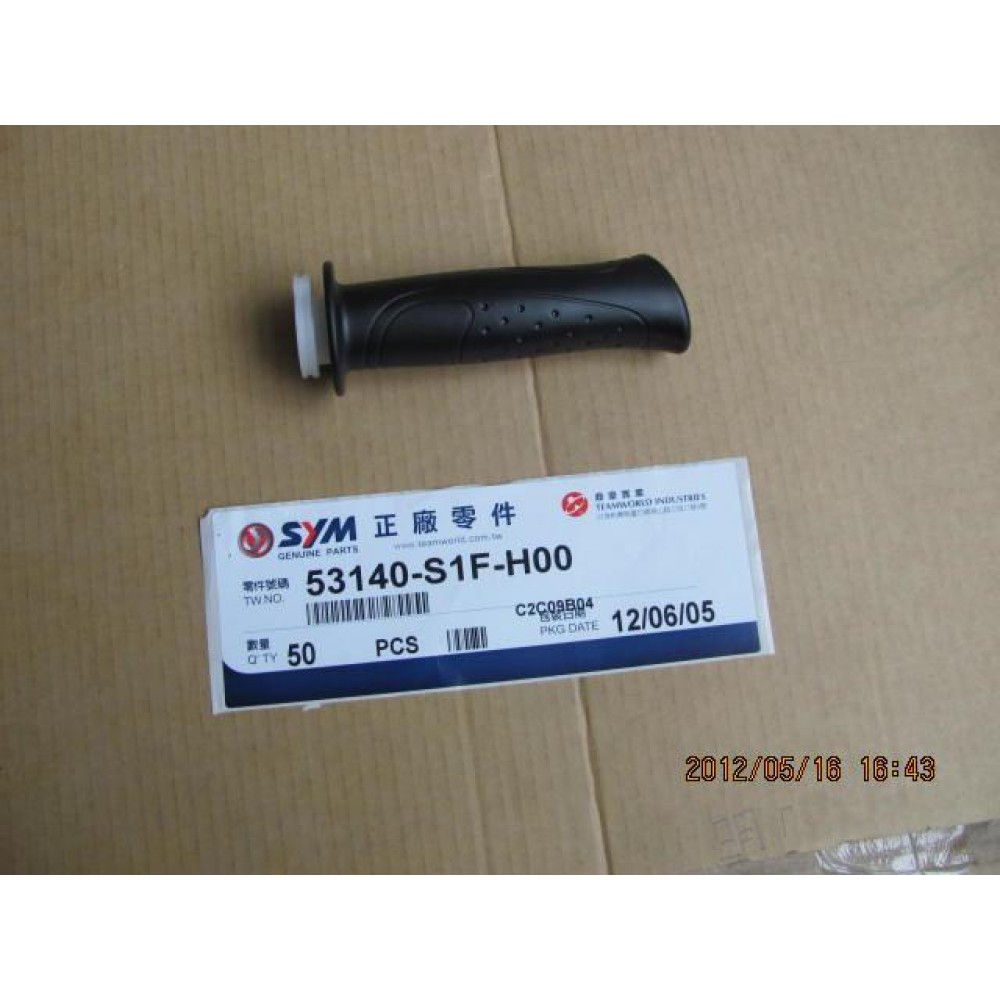 SYM ORBİT 125 EFİ GIDON ELCIK GAZ SAG SYM ORBİT 125 EFİ GIDON ELCIK GAZ SAG